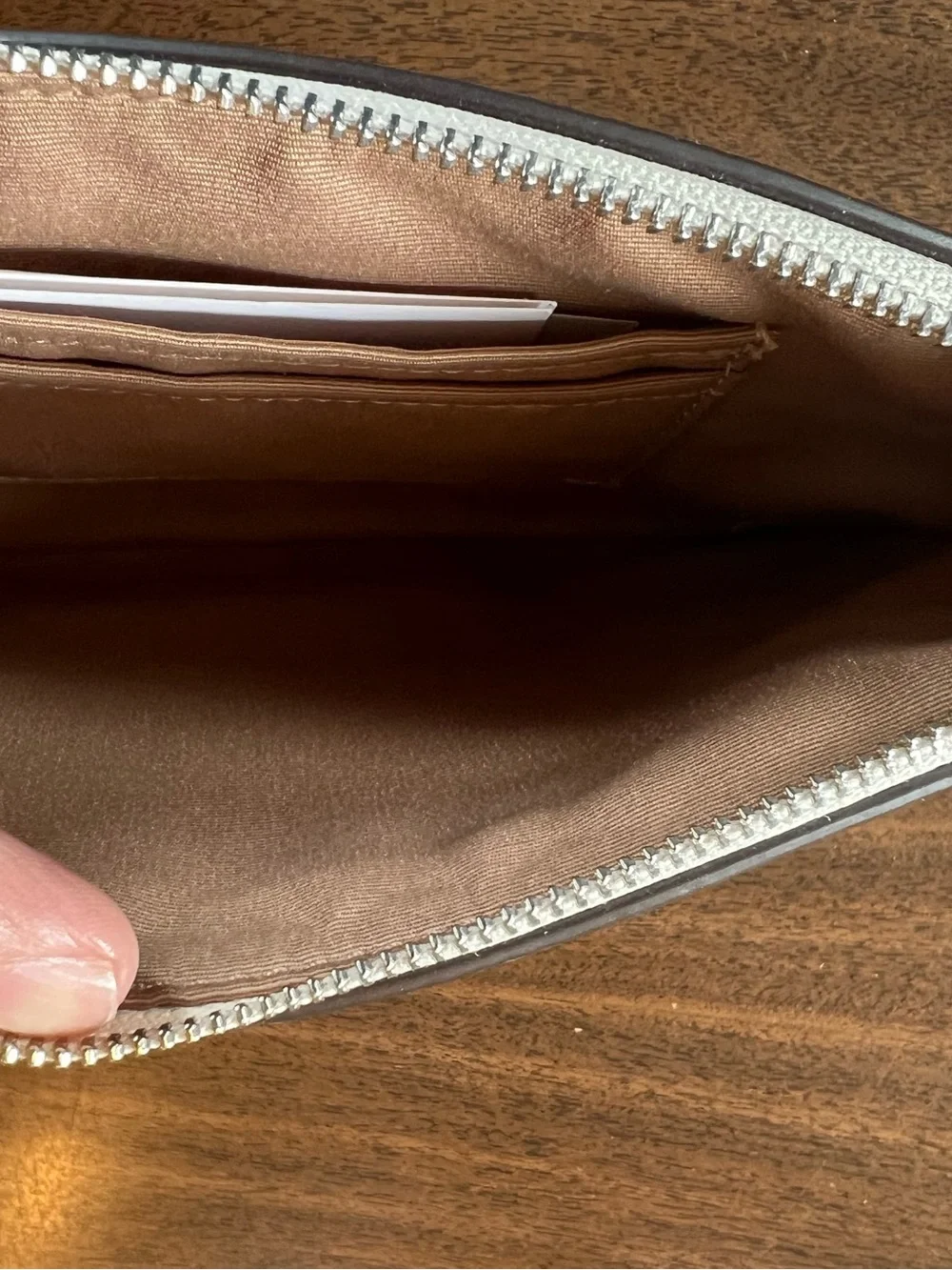 Coach Large CornerZip Wristlet CR392 Chalk White Leather Ivory Wallet $168 MSRP